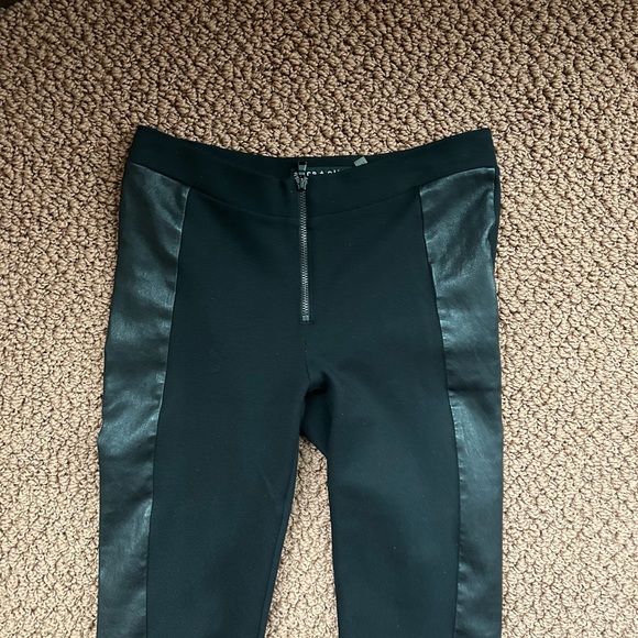 Alice +Olivia Leggings - Picture 2 of 8